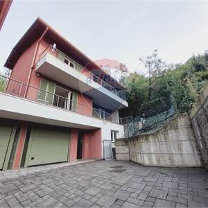 Terraced house for Sale in Como