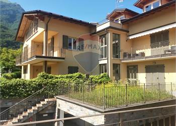 Apartment for Sale in Tremezzina