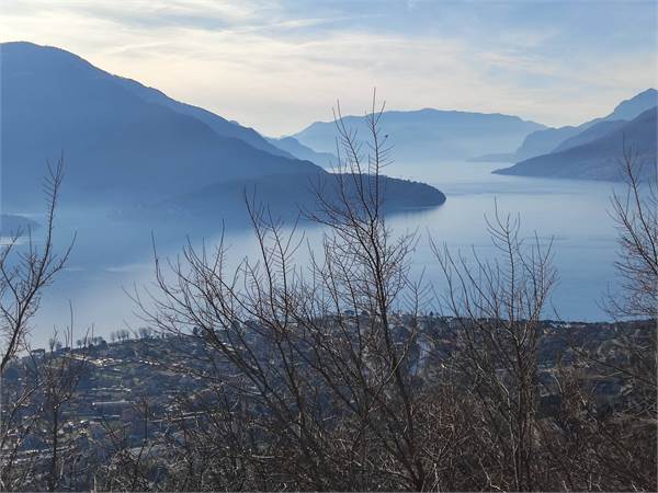 Casa singola in vendita a Vercana