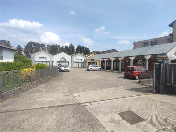 Negozio in vendita a Como