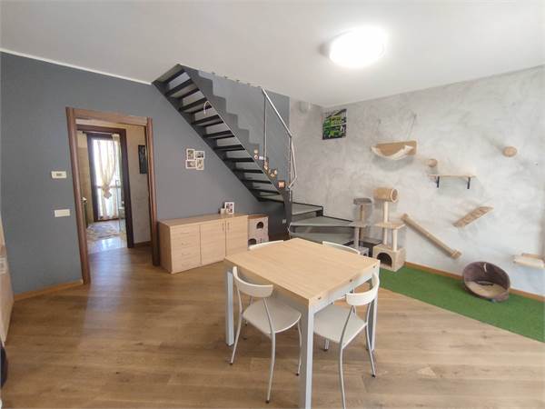 3 locali in vendita a Turate