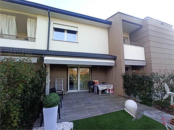 Appartamento in affitto a Cadorago