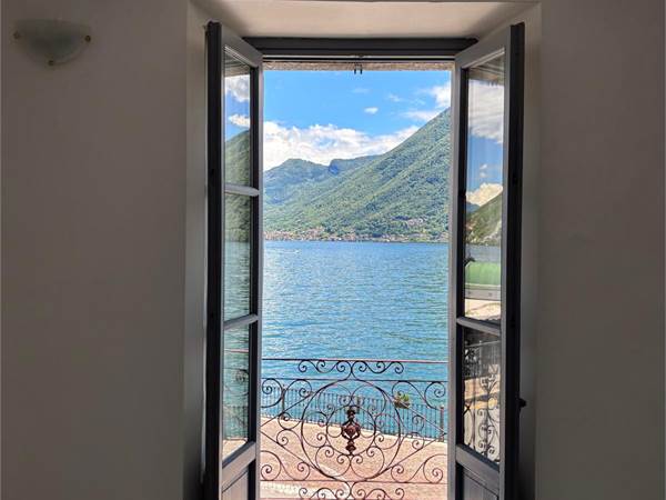 Appartamento in vendita a Argegno