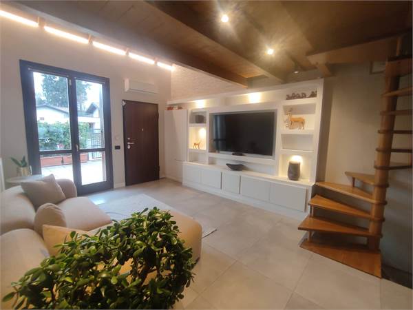 Villa in vendita a Fino Mornasco